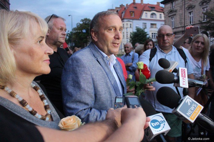 schetyna-w-jeleniej-gorze-w-obronie-sadow-foto-69933