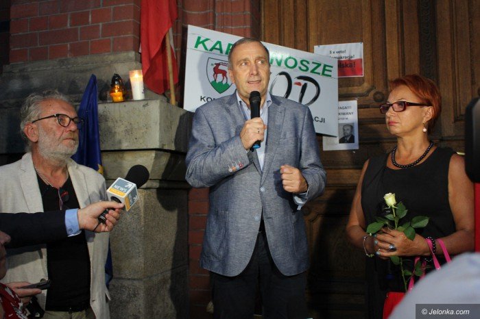 schetyna-w-jeleniej-gorze-w-obronie-sadow-foto-69933