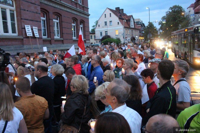 schetyna-w-jeleniej-gorze-w-obronie-sadow-foto-69933