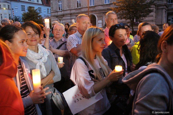 schetyna-w-jeleniej-gorze-w-obronie-sadow-foto-69933
