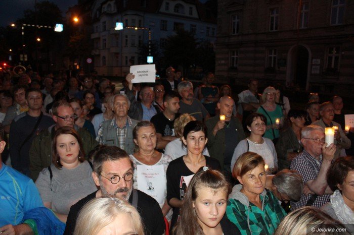 schetyna-w-jeleniej-gorze-w-obronie-sadow-foto-69933