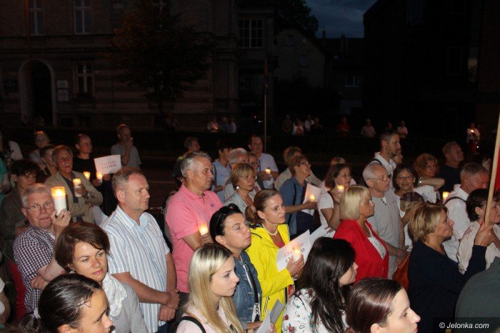 schetyna-w-jeleniej-gorze-w-obronie-sadow-foto-69933