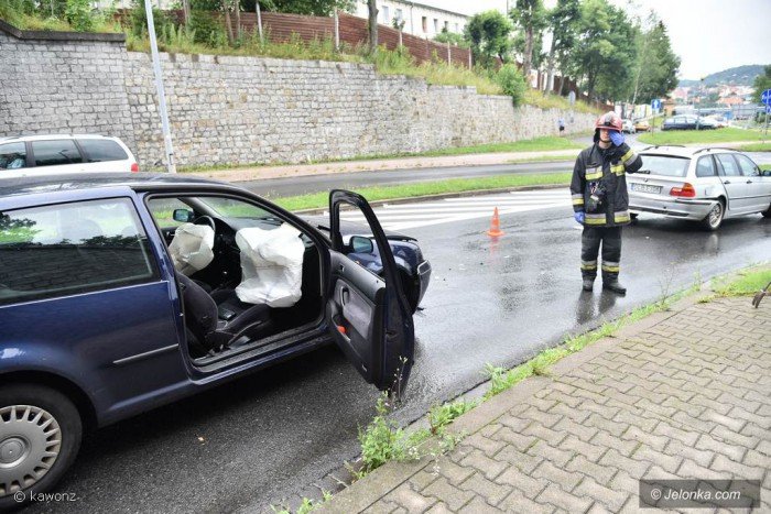 zderzenie-trzech-aut-przed-rondem-majewskiego-foto-69938