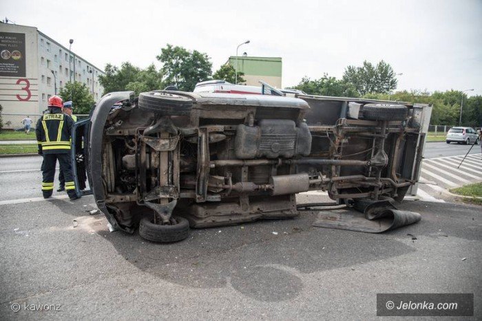 mia-3-promile-auto-wyladowao-na-boku-foto-69944