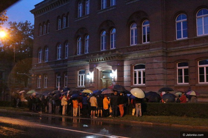 kod-czesciowo-zadowolony-ale-czujny-foto-69956