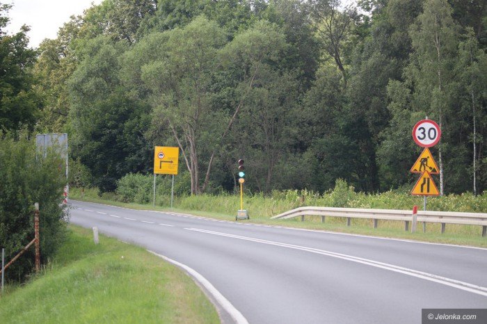 utwardzaja-pobocze-na-sudeckiej-foto-69958