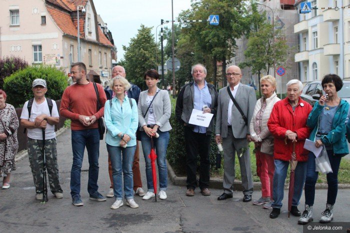 jeleniogorski-kod-zawiesza-protesty-foto-69982