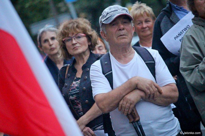 jeleniogorski-kod-zawiesza-protesty-foto-69982