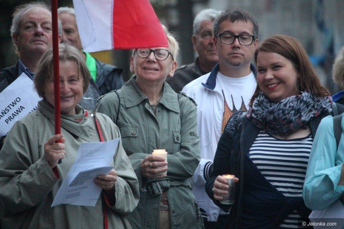 jeleniogorski-kod-zawiesza-protesty-foto-69982