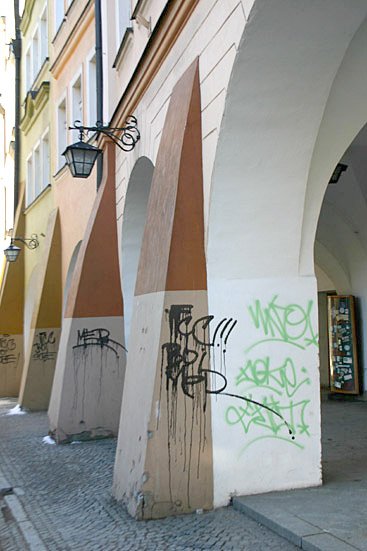 wandale-niszcza-mury-6999