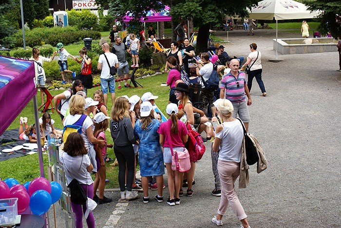 w-karpaczu-ostatnie-parkowanie-pod-lipa-foto-70024