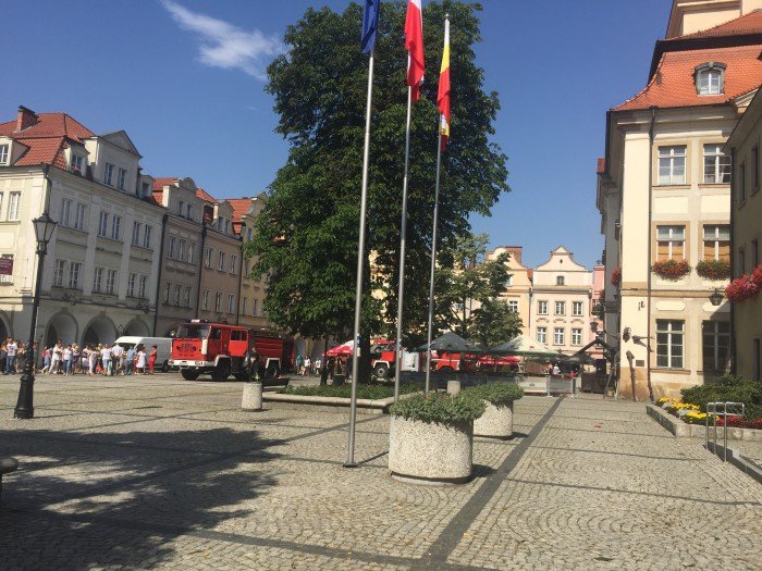 cwiczenia-strazackie-na-placu-ratuszowym-foto-70060