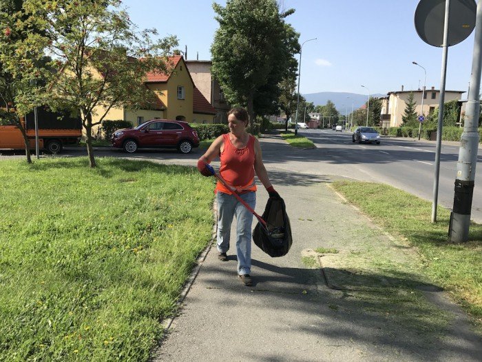 w-miescie-kosza-plewia-sprzataja-foto-70070