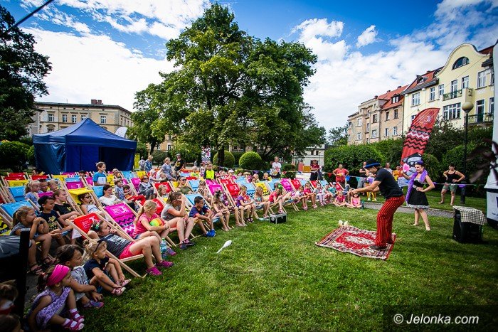 skok-w-blok-w-centrum-miasta-rownie-atrakcyjny-foto-70126