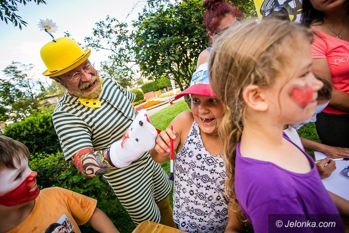 skok-w-blok-w-centrum-miasta-rownie-atrakcyjny-foto-70126