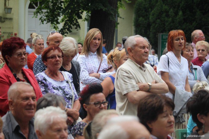 rosyjskie-klimaty-w-parku-zdrojowym-foto-70151