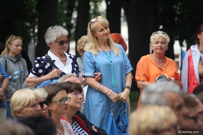 rosyjskie-klimaty-w-parku-zdrojowym-foto-70151