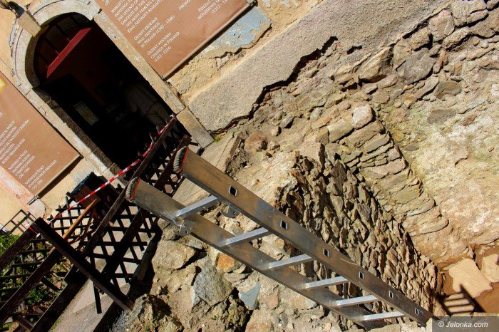 prace-archeologiczne-przy-wiezy-ksiazecej-foto-70181
