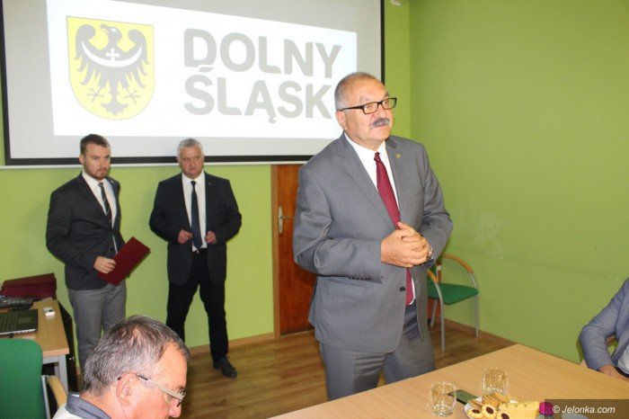 wreczono-promesy-dla-dolnoslaskich-wsi-foto-70211