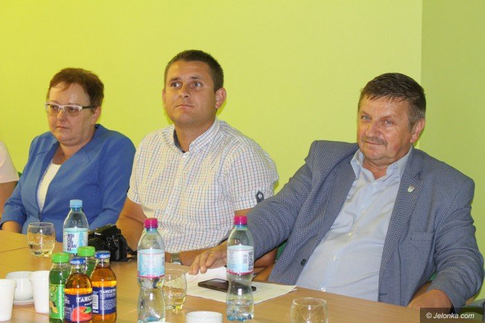 wreczono-promesy-dla-dolnoslaskich-wsi-foto-70211