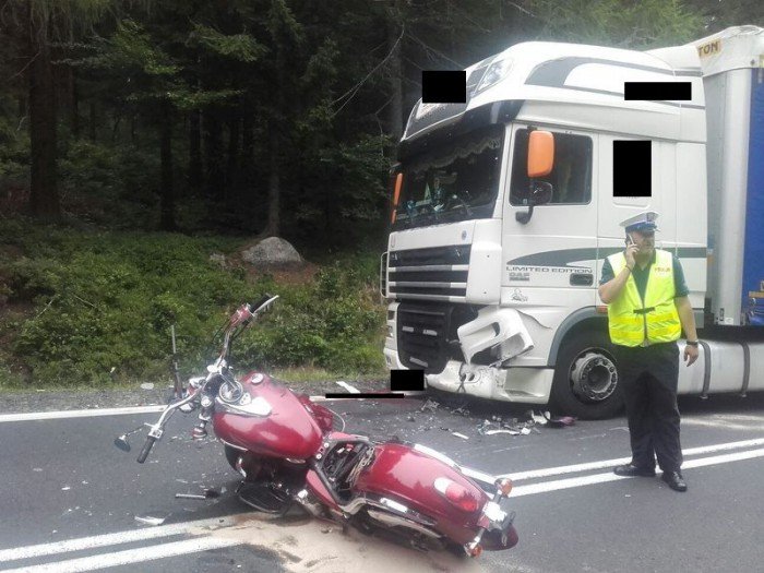 ostrzezenie-dla-motocyklistowkolejna-tragedia-foto-70228