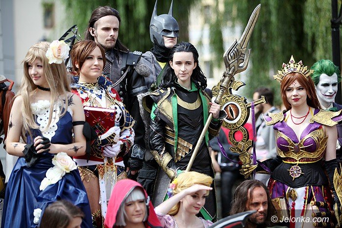 przemarsz-bohaterow-fantasy-we-wleniu-foto-70249