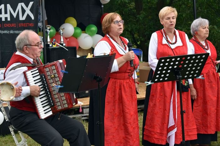 rodzinnie-i-kolejowo-na-festynie-w-trzcinsku-foto-70255