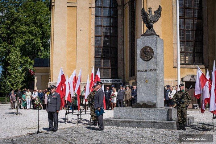 swieto-wojska-polskiego-z-nutka-polityki-foto-70284