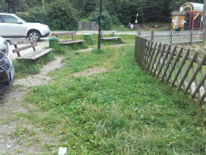 punkt-widokowy-z-poamanymi-awkami-wstyd-foto-70340