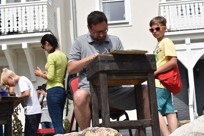 niegrozni-wikingowie-w-norweskiej-dolinie-foto-70346