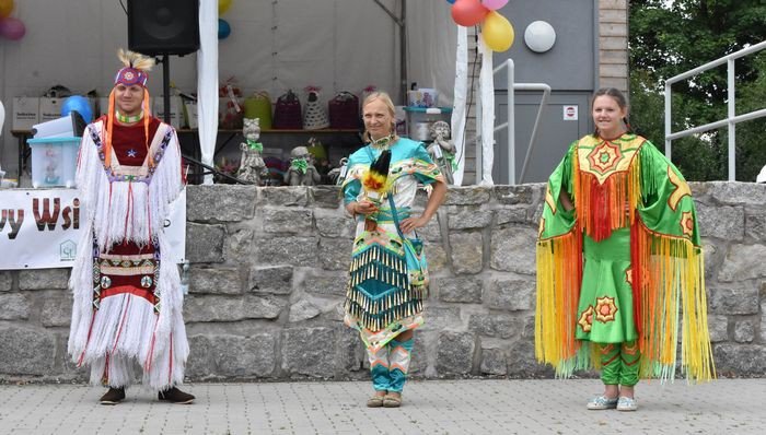 janowicki-festyn-soecki-z-indianami-foto-70355