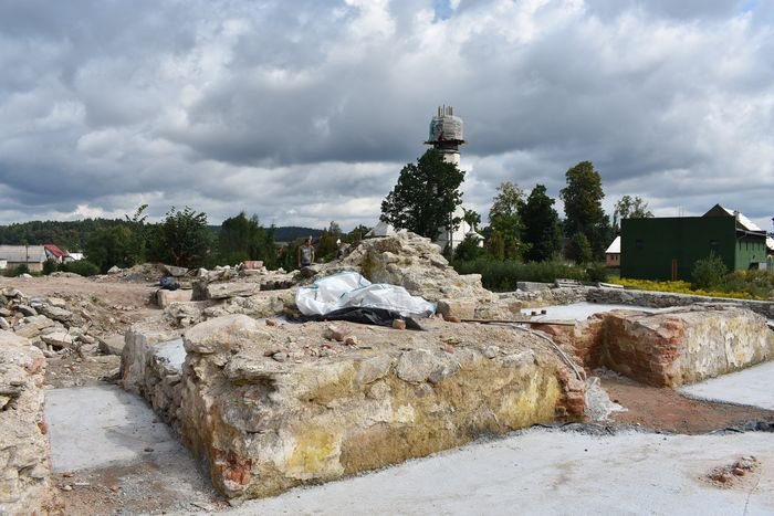 renowacja-przyziemia-zamku-w-starej-kamienicy-foto-70407