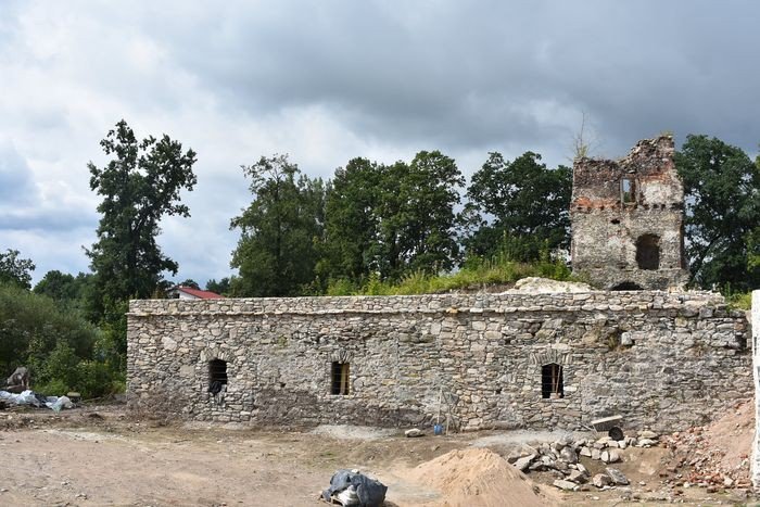 renowacja-przyziemia-zamku-w-starej-kamienicy-foto-70407