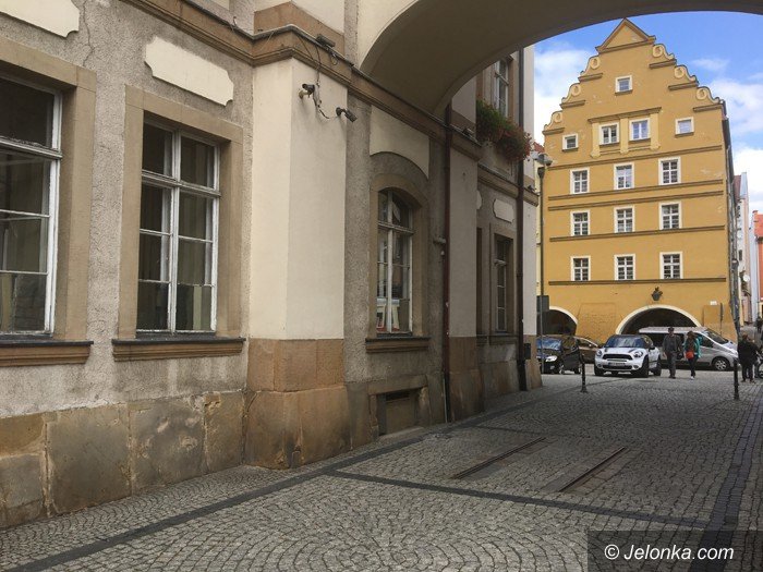 jeleniogorski-ratusz-do-remontu-foto-70422