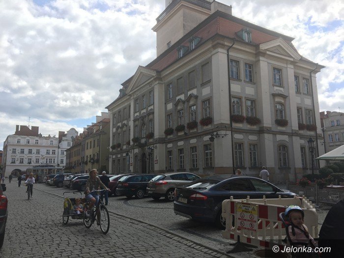 jeleniogorski-ratusz-do-remontu-foto-70422