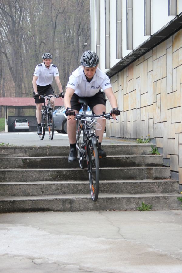 patrol-rowerowy-zatrzyma-mezczyzn-z-narkotykami-foto-70461
