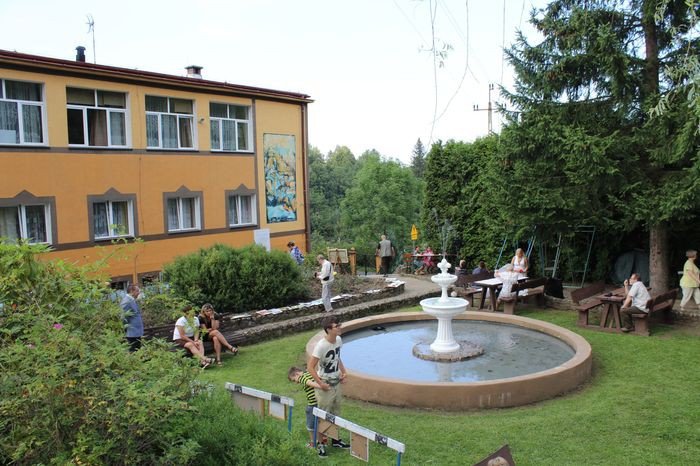 x-edycja-pikniku-ze-sztuka-pod-dziurawa-skaa-foto-70510