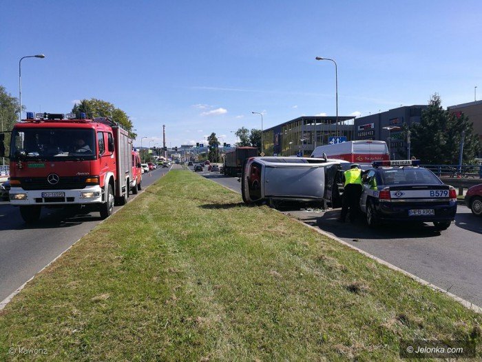 zderzenie-z-udziaem-radiowozu-na-jana-pawa-ii-foto-70518
