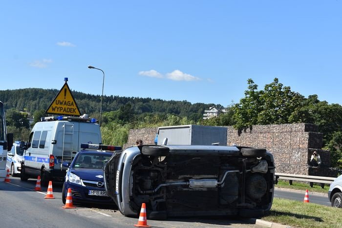 zderzenie-z-udziaem-radiowozu-na-jana-pawa-ii-foto-70518