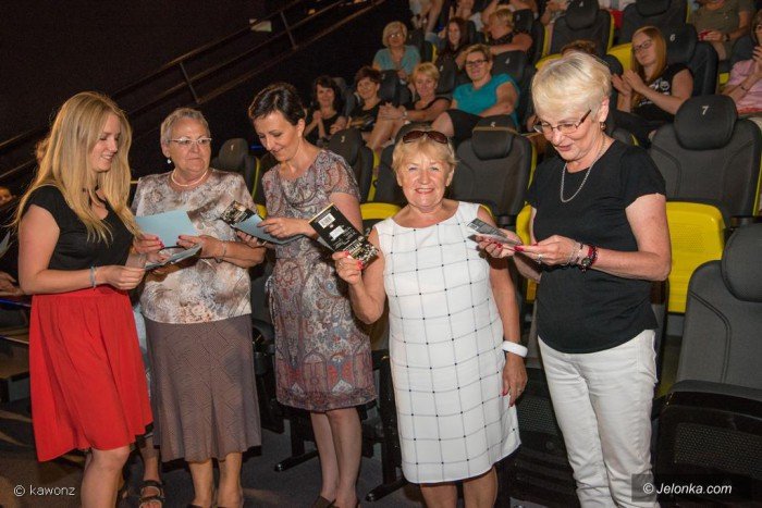 radosnie-jak-zawsze-w-kinie-kobiet-foto-70576