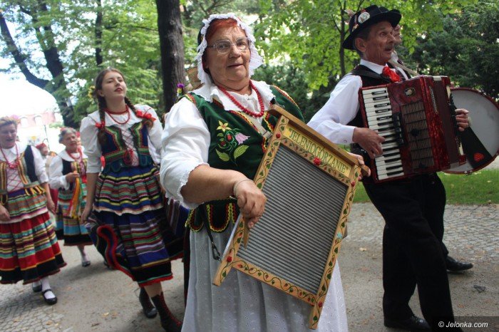 wspolnie-czytali-wesele-wyspianskiego-foto-70607