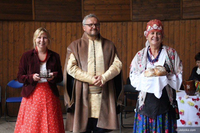 wspolnie-czytali-wesele-wyspianskiego-foto-70607