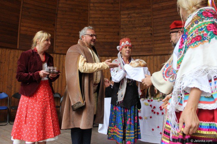 wspolnie-czytali-wesele-wyspianskiego-foto-70607