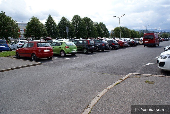 na-co-pieniadze-za-szpitalny-parking-foto-70624