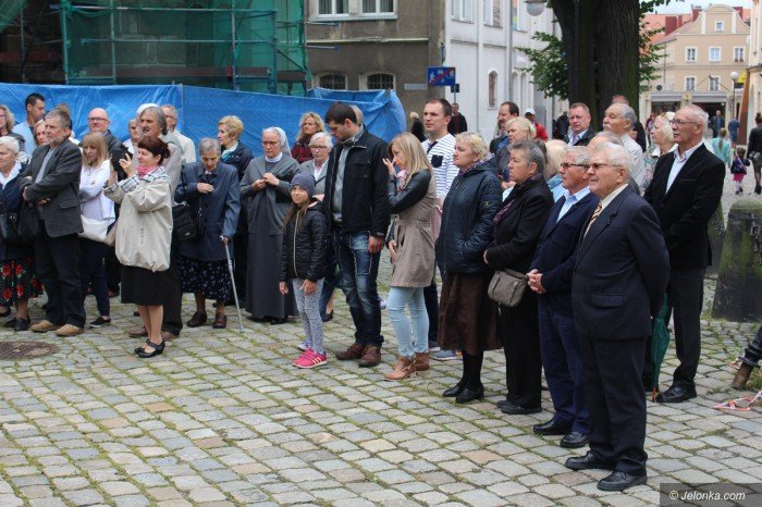 obchody-solidarnosci-prawie-ponad-podziaami-foto-70625
