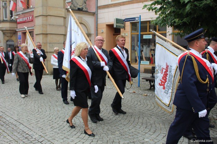 obchody-solidarnosci-prawie-ponad-podziaami-foto-70625