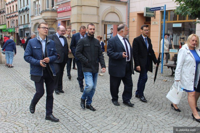 obchody-solidarnosci-prawie-ponad-podziaami-foto-70625