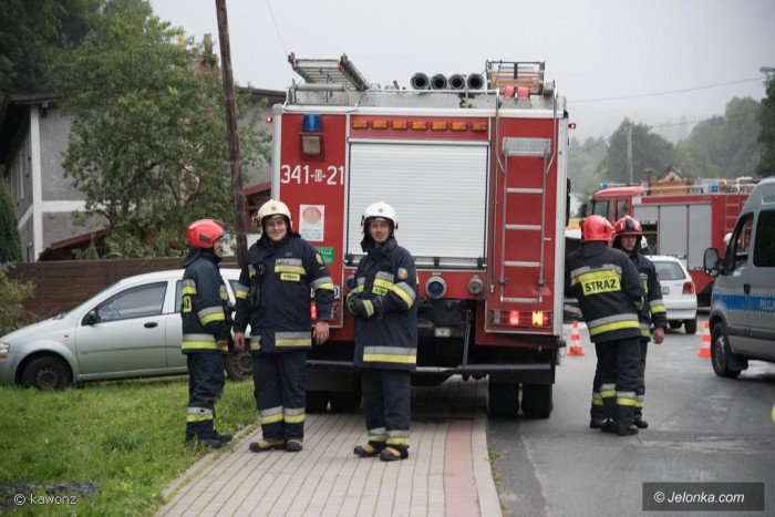 czoowe-zderzenie-dwoch-aut-w-podgorzynie-aktualizacja-foto-70826