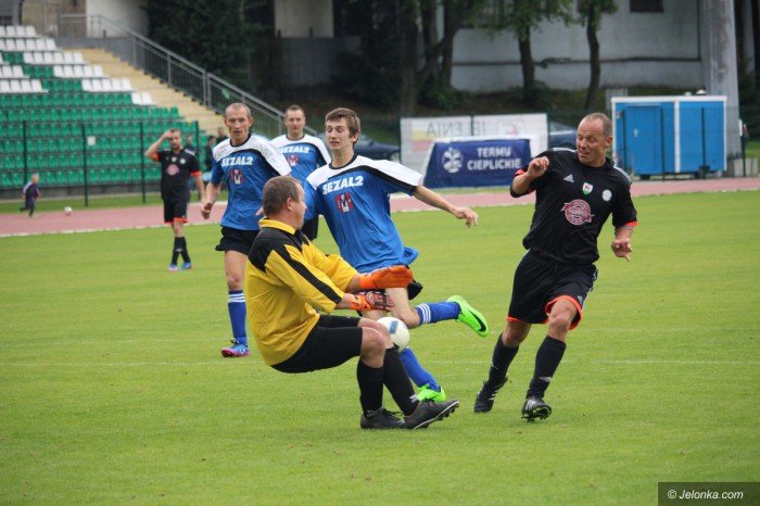 ekipa-walczaka-wygraa-przy-zotniczej-foto-70886