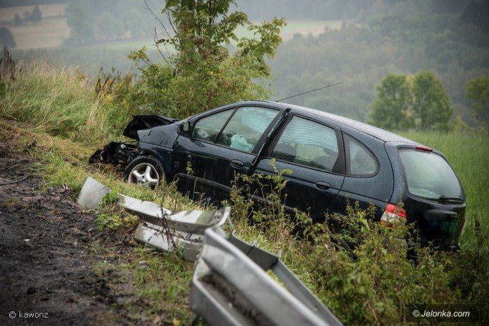 zderzenie-dwoch-aut-na-kapeli-foto-71004